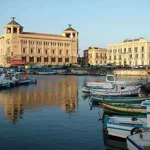 la-casetta-di-nardo.sicilyhotelsitaly.net/